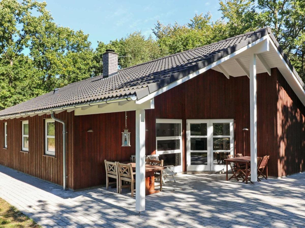 6 Person Holiday Home In Hadsund Odde Rum bild